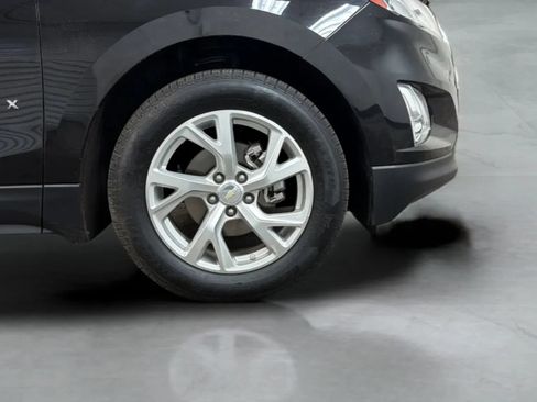 Used 2018 Chevrolet Equinox Premier FWD image 24