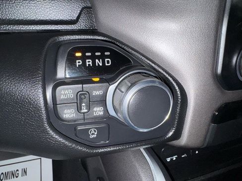 Used 2019 RAM 1500 Big Horn AWD/4WD image 17