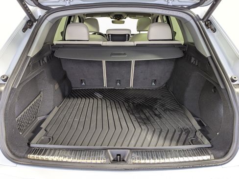 Used 2025 Audi Q5 Premium AWD/4WD image 24