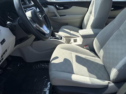 Certified 2020 Nissan Rogue Sport SV image 20