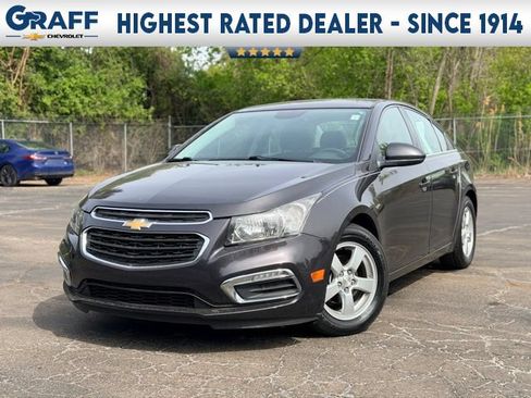 Used 2016 Chevrolet Cruze LT FWD image 1