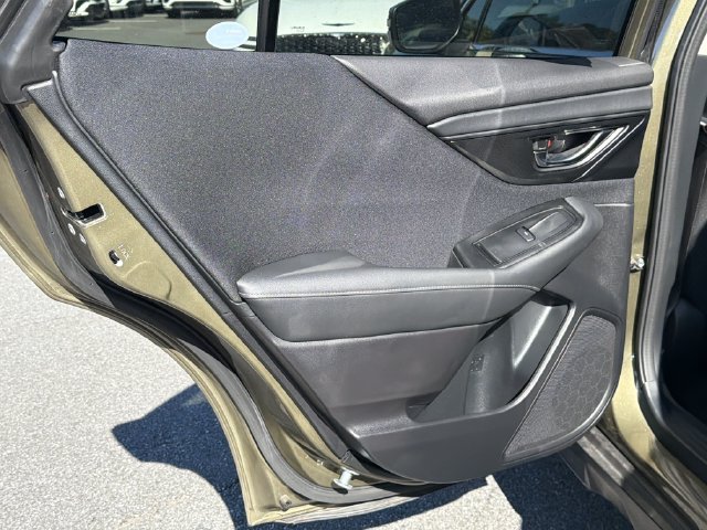 Used 2022 Subaru Outback Premium AWD/4WD image 23