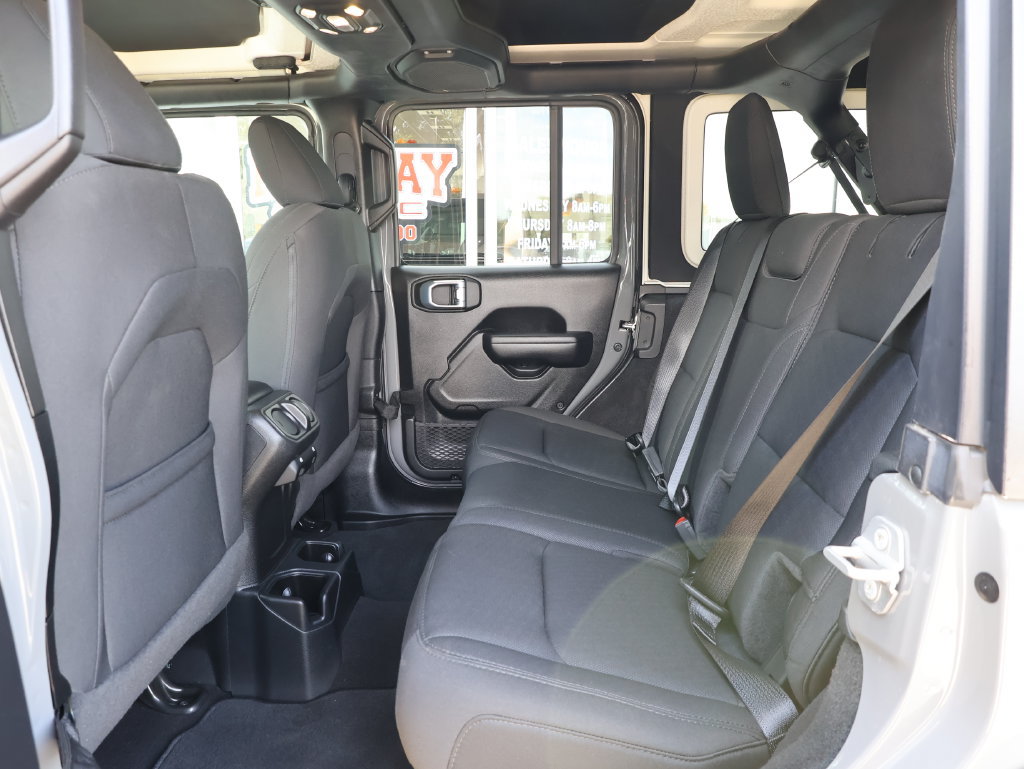 Used 2021 Jeep Wrangler Unlimited Sport AWD/4WD image 26