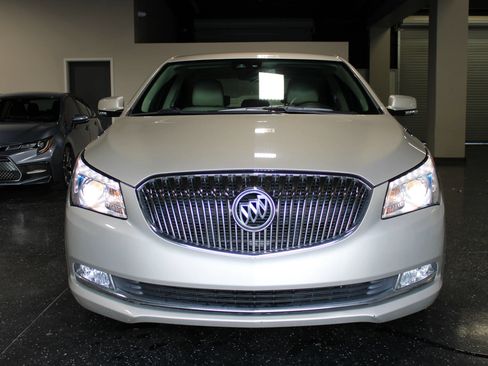 Used 2016 Buick LaCrosse Sport Touring w/ Experience Buick Package FWD image 7