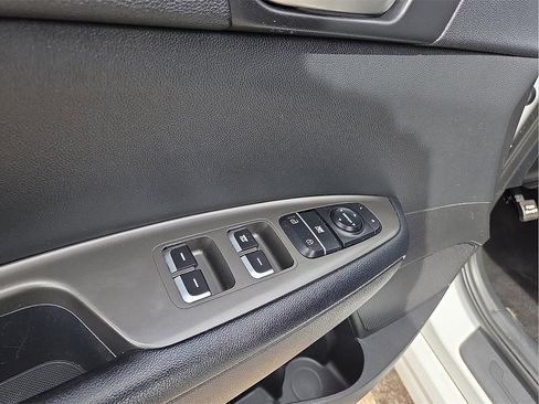 Used 2019 Kia Optima LX image 13