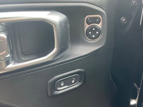 Certified 2025 Jeep Wrangler Unlimited Sport S 4xe AWD/4WD image 32