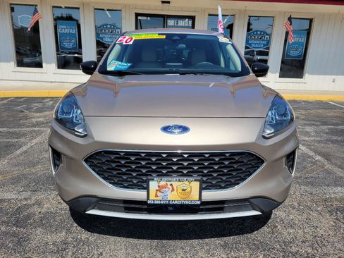 Used 2020 Ford Escape SE FWD image 2