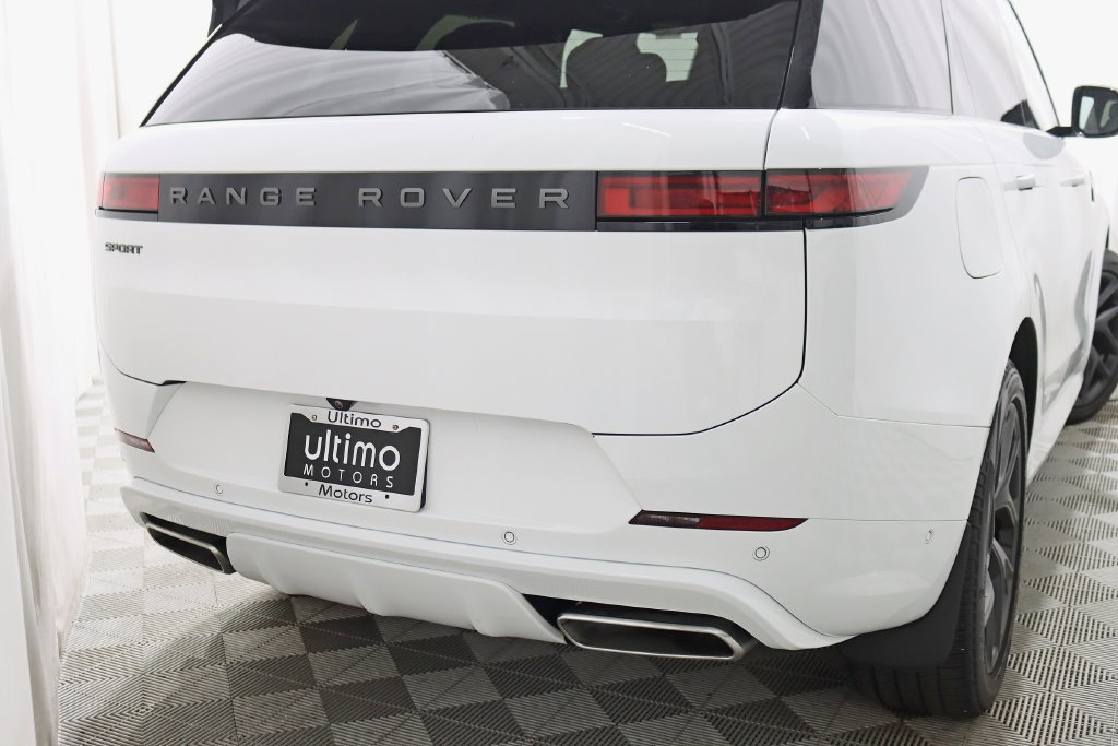 Used 2025 Land Rover Range Rover Sport Dynamic SE AWD/4WD image 13