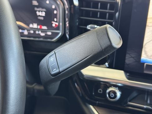 Certified 2025 GMC Sierra 1500 SLT AWD/4WD image 31