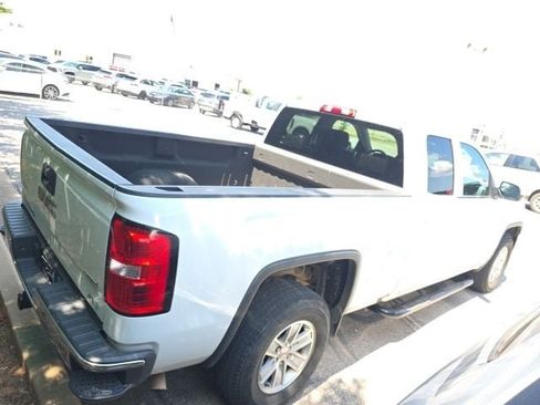 Used 2018 GMC Sierra 1500 SLE w/ SLE Value Package RWD image 6