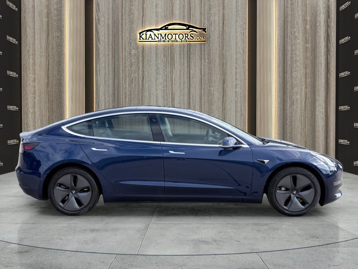 Used 2019 Tesla Model 3 Standard Range RWD image 8