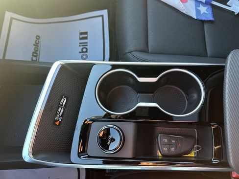 New 2026 Chevrolet Equinox LT w/ Convenience Package II image 43