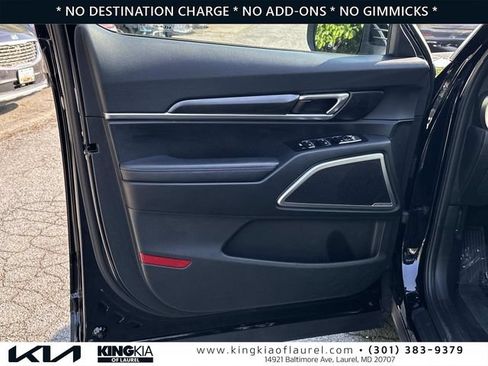 Used 2023 Kia Telluride S AWD/4WD image 19
