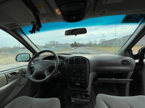 Used 2002 Dodge Grand Caravan Sport image 31