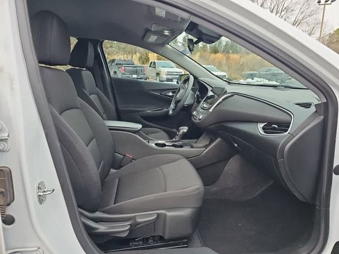 Used 2023 Chevrolet Malibu LS image 20