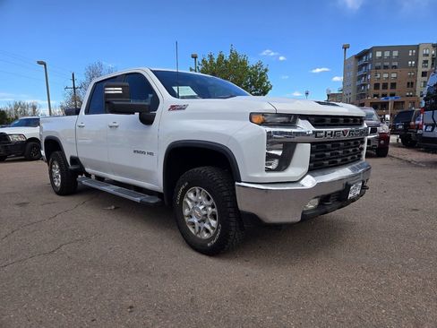 Used 2022 Chevrolet Silverado 2500 LT w/ Convenience Package AWD/4WD image 1