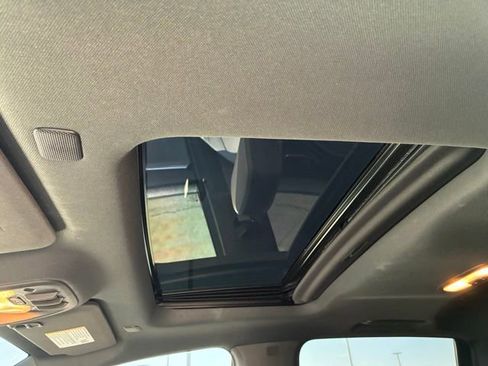 Used 2024 Chevrolet Colorado ZR2 w/ ZR2 Convenience Package III image 19