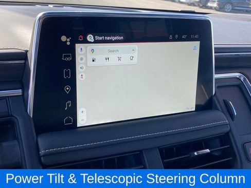 Used 2023 GMC Yukon SLT w/ SLT Premium Package image 11