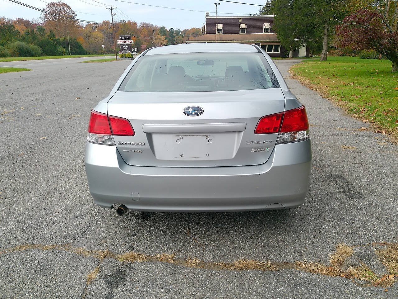 Used 2012 Subaru Legacy 2.5i Premium w/ Utility Pkg 2 AWD/4WD image 7