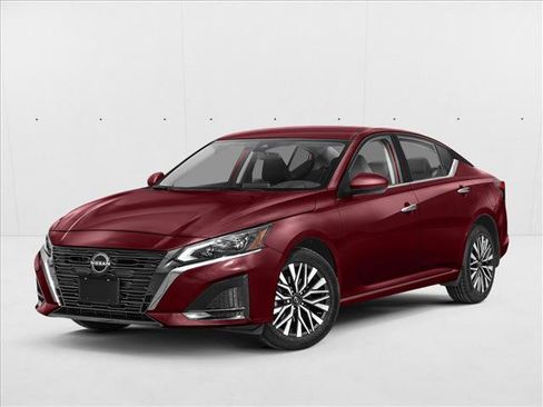 Used 2024 Nissan Altima 2.5 SV w/ SV Premium Package FWD image 1