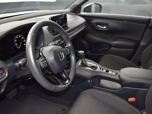Used 2024 Honda HR-V Sport image 12