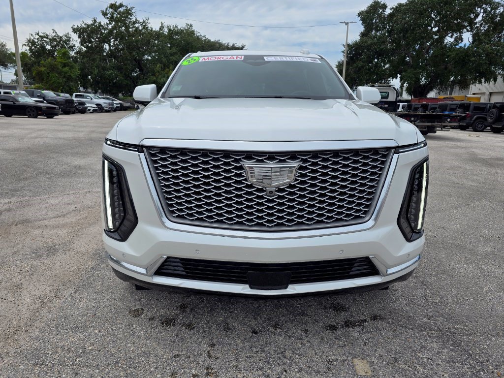 Used 2025 Cadillac Escalade ESV Premium Luxury w/ LPO, Radiant Package AWD/4WD image 8
