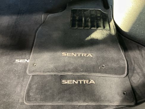 Used 2024 Nissan Sentra SV image 27