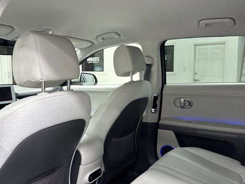 Used 2023 Hyundai Ioniq 5 SEL image 12