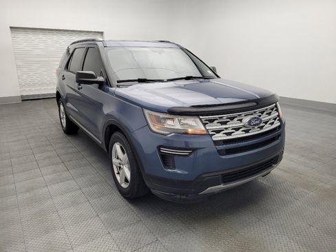Used 2019 Ford Explorer XLT image 13