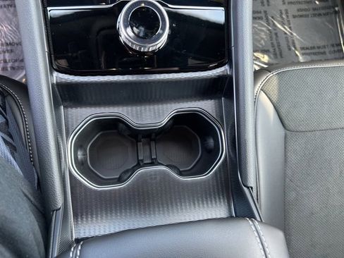 New 2025 Jeep Grand Cherokee L Altitude image 36