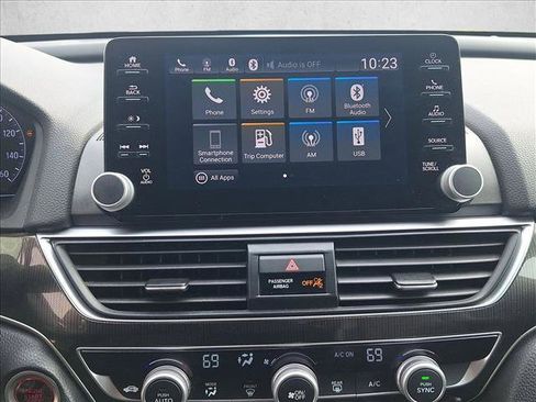 Used 2018 Honda Accord Sport image 7