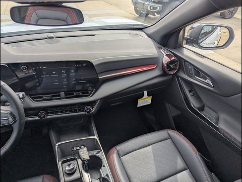 New 2026 Chevrolet Equinox RS AWD/4WD image 18