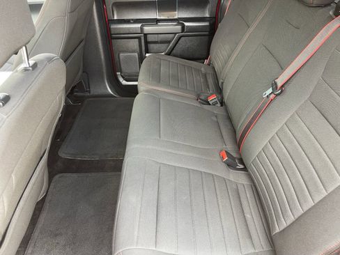 Used 2018 Ford F150 XLT w/ Equipment Group 302A Luxury AWD/4WD image 19