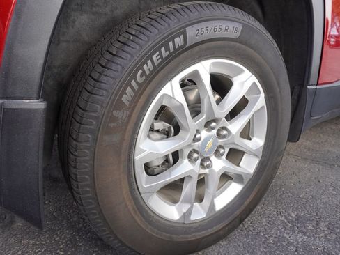 Used 2021 Chevrolet Traverse LT AWD/4WD image 8