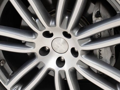 Used 2017 Maserati Ghibli image 73