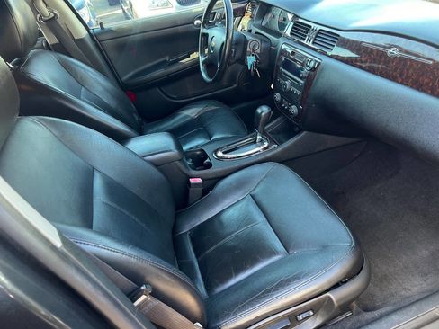 Used 2013 Chevrolet Impala LTZ image 16