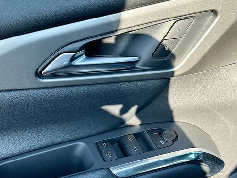 New 2026 Chevrolet Traverse LT w/ Driver Confidence Package image 13