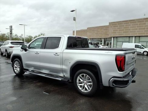 Used 2020 GMC Sierra 1500 SLT w/ SLT Premium Plus Package AWD/4WD image 9
