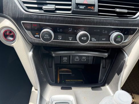Used 2021 Honda Accord Touring image 33
