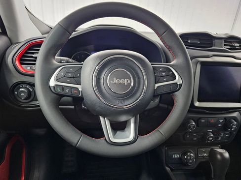 Used 2023 Jeep Renegade Trailhawk image 18