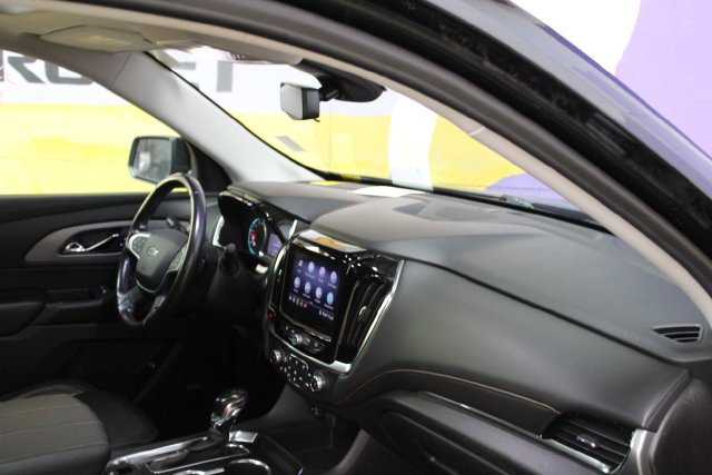 Used 2021 Chevrolet Traverse RS AWD/4WD image 12