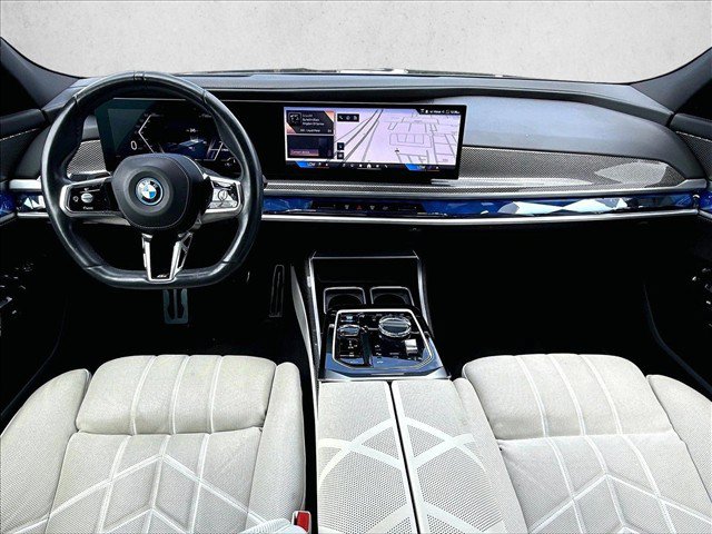 Certified 2023 BMW i7 xDrive60 AWD/4WD image 15