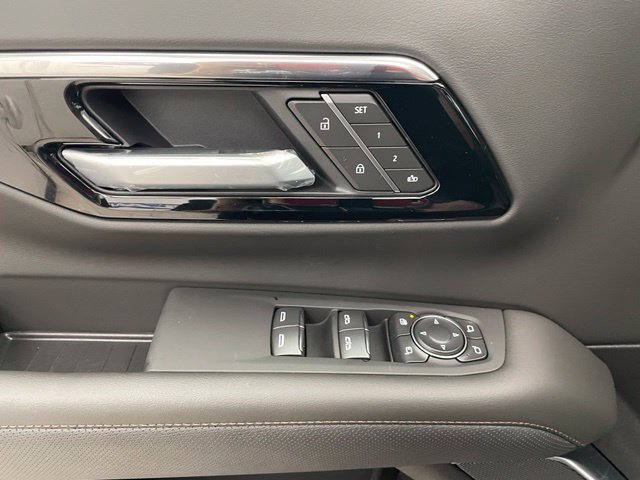 New 2026 Chevrolet Tahoe High Country w/ Sun And Tow Package AWD/4WD image 16