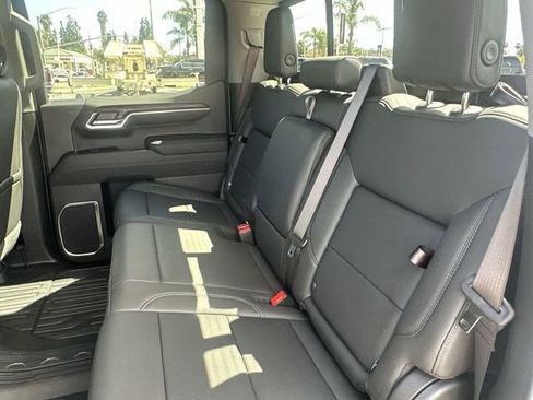 New 2026 GMC Sierra 1500 SLT w/ SLT Premium Package AWD/4WD image 26