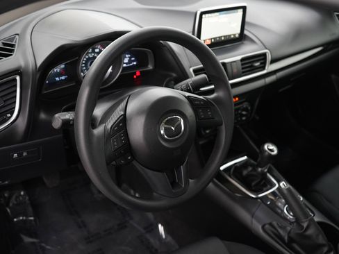 Used 2015 MAZDA MAZDA3 i Sport FWD image 19