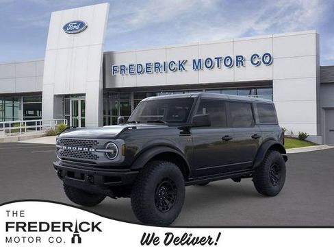 New 2026 Ford Bronco Badlands w/ Sasquatch Package AWD/4WD image 1