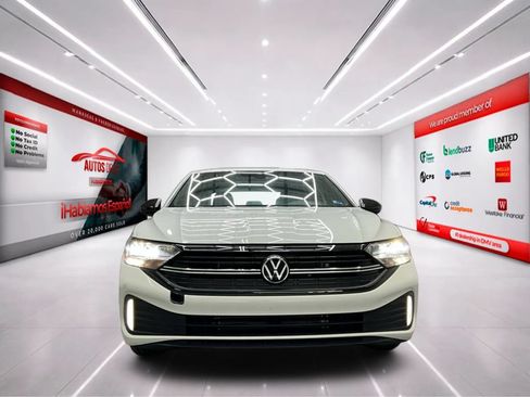 Used 2024 Volkswagen Jetta Sport FWD image 2