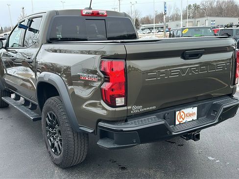 Used 2024 Chevrolet Colorado Trail Boss w/ Technology Package image 6