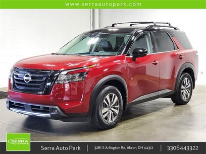 Used 2023 Nissan Pathfinder SL w/ Black Appearance Package