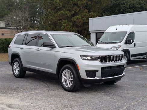 New 2025 Jeep Grand Cherokee L Laredo w/ Luxury Tech Group I image 2